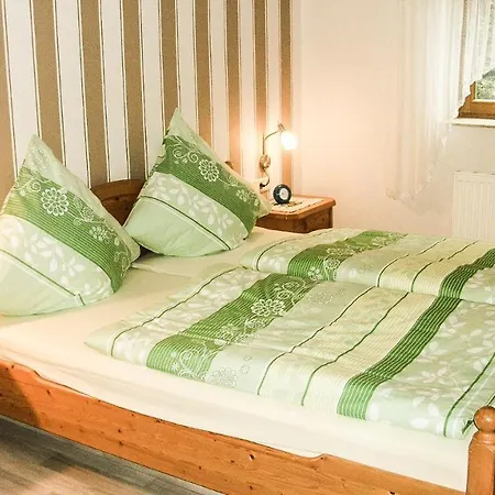 Mosel-Ferienwohnung Berhard Bruttig-Fankel Exterior foto